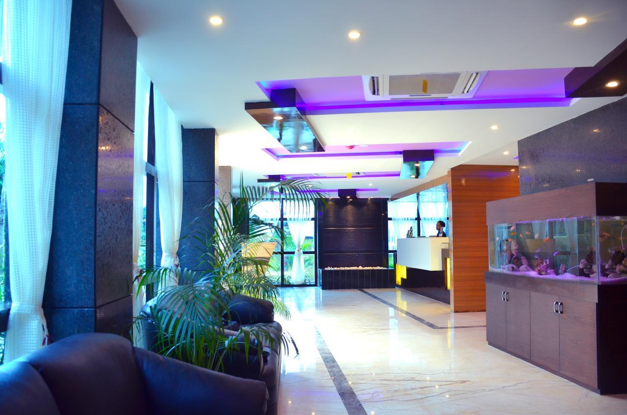 Dolphin Chocolate Inn Chandannagar Exterior foto